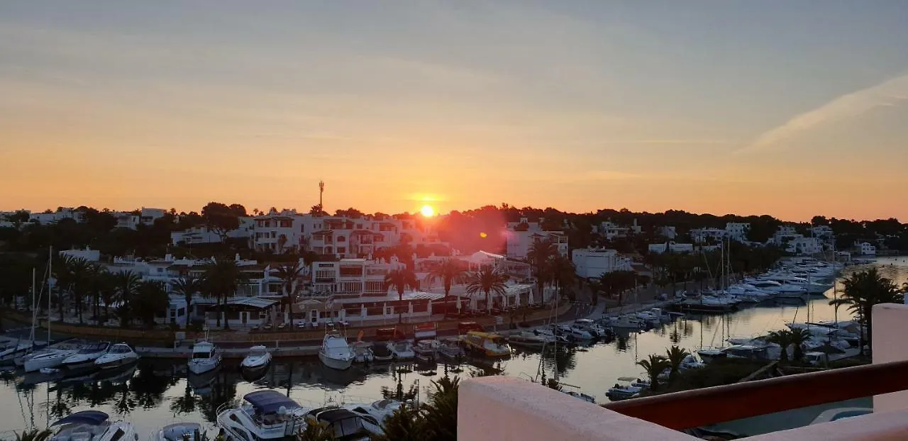 Marina Calador Harbourview: Seaside Oasis with Pool and Garden Apartment Cala d'Or