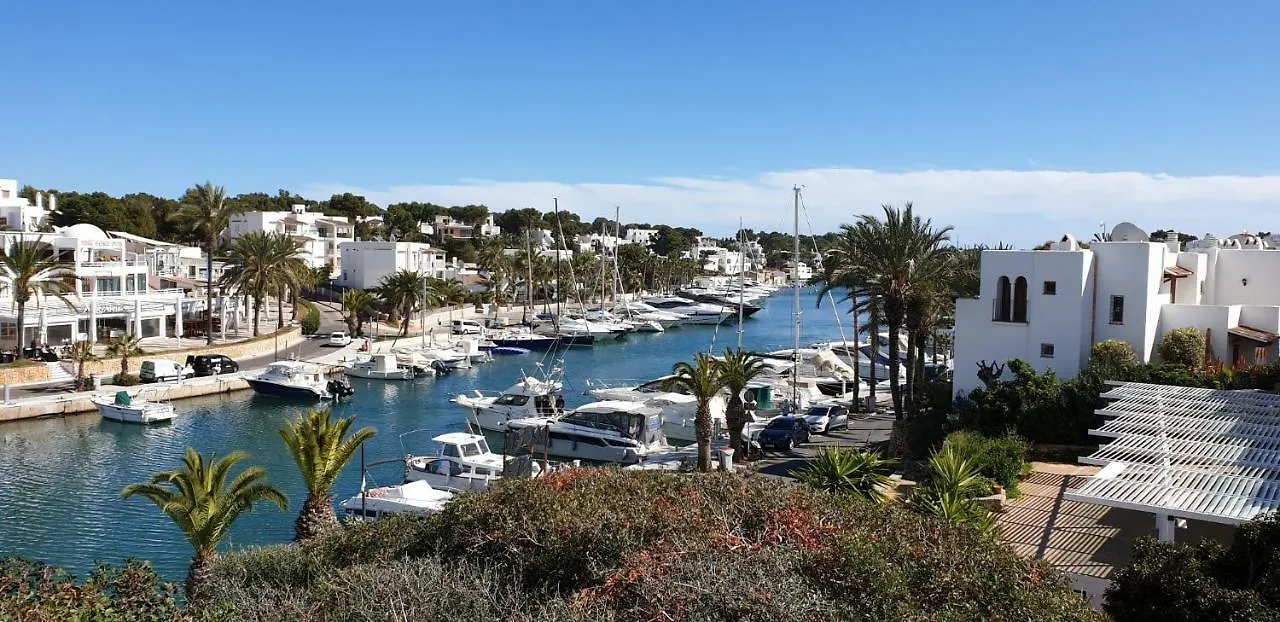 Marina Calador Harbourview: Seaside Oasis with Pool and Garden Apartment Cala d'Or   Cala d'Or (Mallorca)